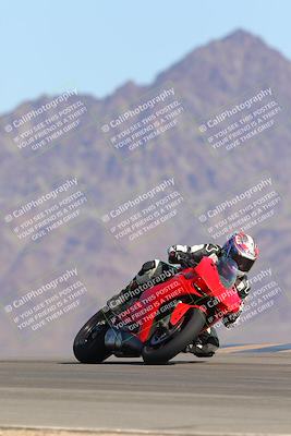 media/Oct-01-2023-SoCal Trackdays (Sun) [[4c570cc352]]/Turn 9 Set 2 (10am)/